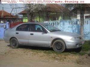 dezmembrez mitsubishi carisma 96
