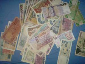 vand bancnote vechi straine