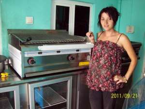 Ofer utilaje pentru autoservire second hand