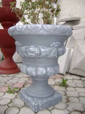 Statue ornamentala din beton in forma de vaza 50cm