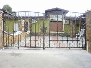 execut:porti, garduri, scari, copertine, balustrade din fier forjat