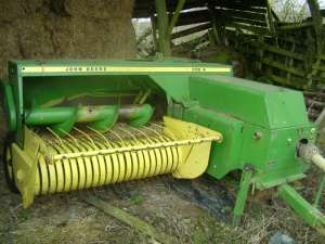 JOHN DEERE 332 A