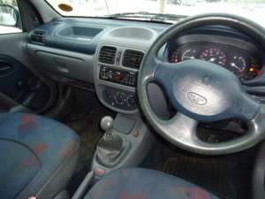 vand renault clio 1.9 d