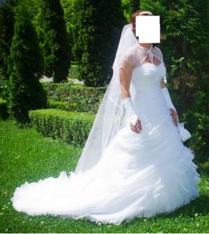Vand rochie de mireasa