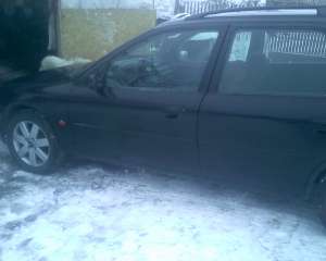 Vand Ford Mondeo, an fab. 1997, 1.8 diesel, stare buna de functionare, culoare neagra, acte valabile