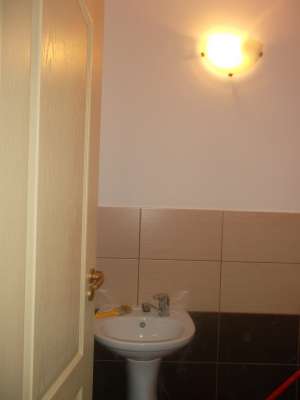 Apartament 3 camere,   superfinisat ,  zona D-va