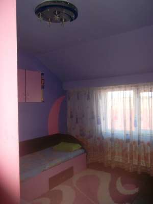 Apartament 3 camere,   superfinisat ,  zona D-va