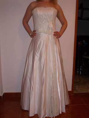Vand rochie de mireasa Gabriela de Luca