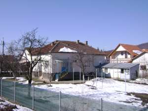 Vand casa in Otelu Rosu