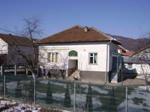 Vand casa in Otelu Rosu