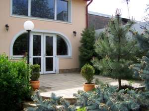 Pache Protopopescu - Matei Voievod,   vila de inchiriat,   P+M,   suprafata 125mp