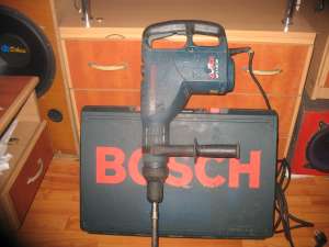 vand ciocan rotopercutor bosch hammer model 7.45 de 450euro