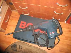 vand ciocan rotopercutor bosch hammer model 7.45 de 450euro