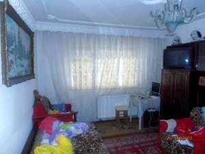BACAU,  urgent,  VAND GARSONIERA CF I,  PE MILCOV