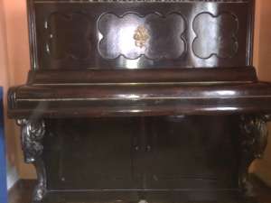 vand urgent pianina 0769319245