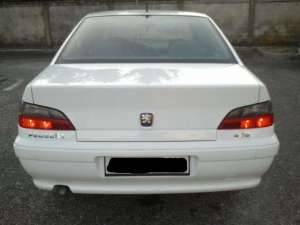 dezmembrez peugeot 406 motor 2000 hdi