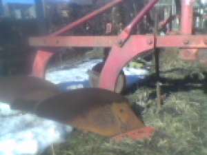 tractor cu plug