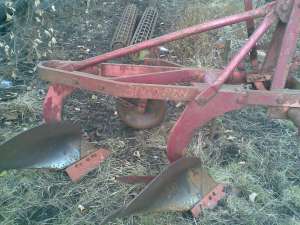 tractor 55c.p. cu utilaje