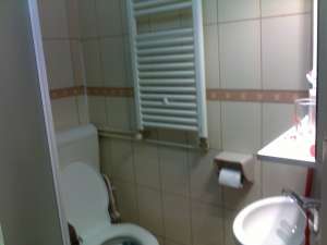 INCHIRIEZ APARTAMENT CENTRAL STATIUNE PUCIOASA