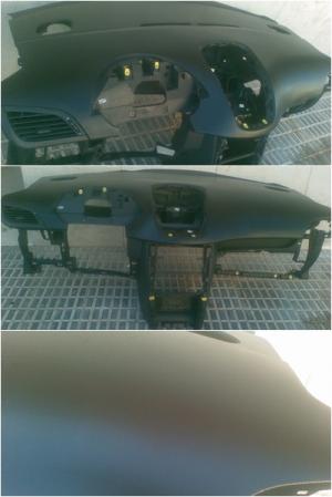 Plansa bord Peugeot 207