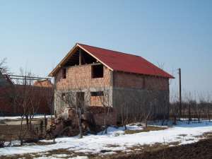 VAND   CASA IN CAMPIA TURZII