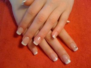 aplic unghii cu gel