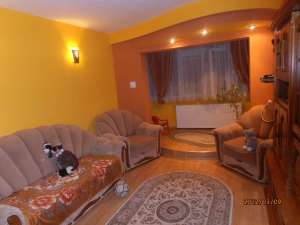 BACAU,  VAND URGENT APARTAMENT CU 2 CAMERE DECOMANDAT MODERN,  ZONA ENERGIEI � BILLA MIORITEI,  LA E