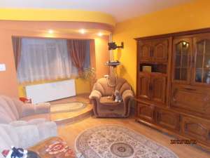 BACAU,  VAND URGENT APARTAMENT CU 2 CAMERE DECOMANDAT MODERN,  ZONA ENERGIEI � BILLA MIORITEI,  LA E