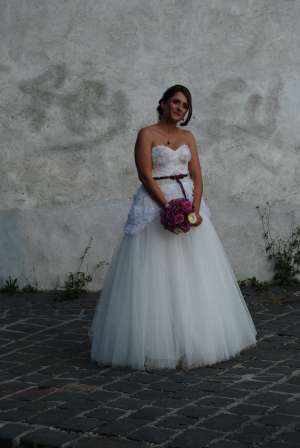 Vand rochie de mireasa