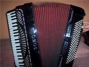 VAND ACORDEON PROFESIONAL SONOLA ACADEMY2,  120BAS,  12+7REGISTRE