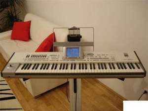 VIND KORG PA2XPRO , YAMAHA V50