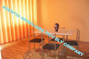 Vindem apartament in Navodari 8`