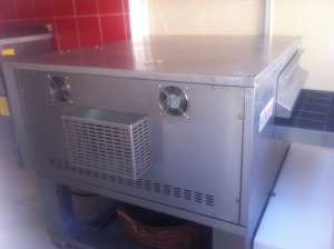 Vand Linie Completa Covrigi! Cuptor Zanolli,  Malaxor 35 litri,  Friteuza 25 litri,  2 Mese Preparar