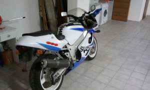 Vand Suzuki GSX-R 600 excelent