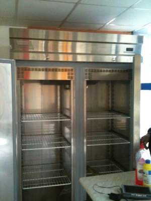 vand frigider industrial nefolosit!