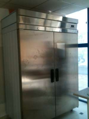 vand frigider industrial nefolosit!