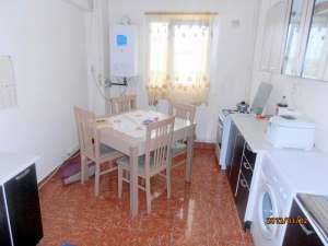 BACAU,  VAND APARTAMENT CU 3 CAMERE DECOMANDAT,  ZONA BRADULUI