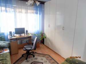 BACAU,  VAND APARTAMENT CU 3 CAMERE DECOMANDAT,  ZONA ORIZONT