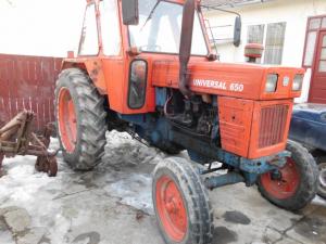 TRACTOR UNIVERSAL U650  / tel: 0751-507616 /