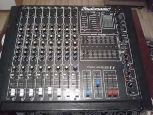 vand mixer amplificat de 2ori500w si un bas pasiv de 500w rms. se vand si separat