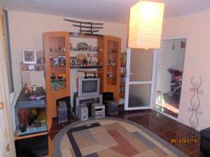 BACAU,  VAND APARTAMENT CU 3 CAMERE,  ZONA PIATA SUD