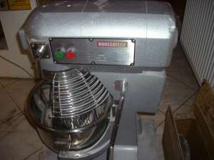 Vand mixer planetar nou nout,  de ultima generatie,  capacitate 20 L,  marca germana , foarte robust