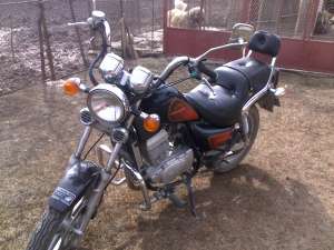 vind motocicleta 125