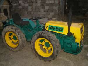 tractor agria 8900 d