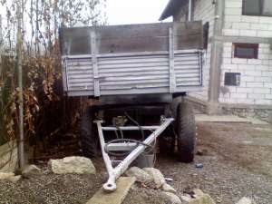 Vand remorca auto cu furghidou