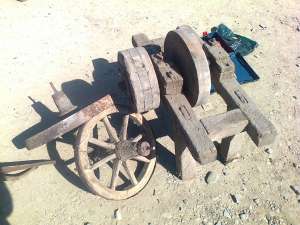 Vand Caruta De Epoca,  Confectionez la Comanda Trasuri