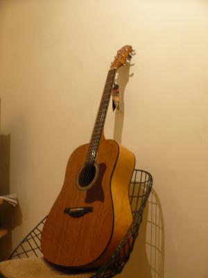 Vand chitara noua electro-acustica HOHNER