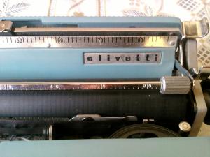 Masina scris marca Olivetti Italia veche anii `60