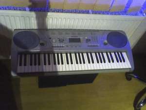 Vand orga YAMAHA PSR275