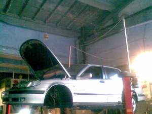 Dezmembrez Saab 9-5 2001
